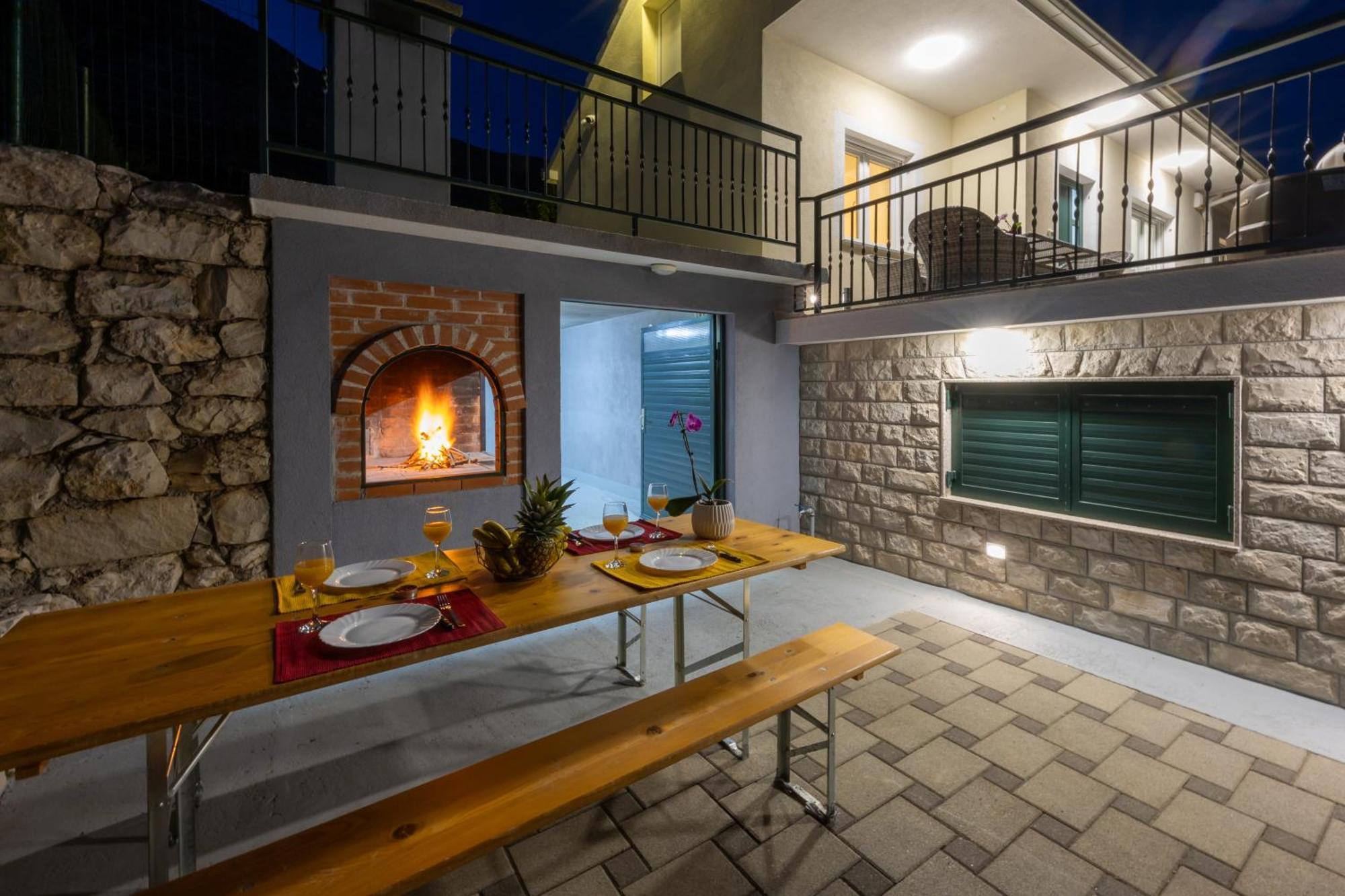 Private Villa Golden Hour With A View Of Split Area Kaštel Sućurac Exteriér fotografie